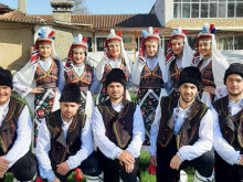 Читалище в Провадийско закупи фолклорни носии с европари