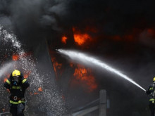 В Белгородска област обстреляха енергийно съоръжение, избухнал е пожар