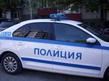 Пиян молдовец се заби в ограда с колата си в Шумен