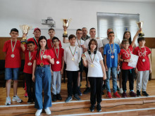 Варненски ученици станаха републикански шампиони по шахмат