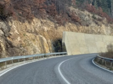 Катастрофа затруднява движението по пътя Пазарджик – Пещера