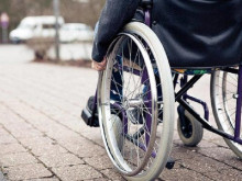 Социалното министерство ще финансира десетки проекти за достъпна среда за хора с увреждания