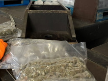 Митничари хванаха 46 килограма марихуана на границата с Гърция