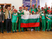 Министър Илиев изпрати с пожелания за успех спортистите ни на Спешъл Олимпикс