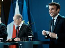 Тристранна среща на върха за Украйна: Макрон приема Шолц и Дуда в Париж