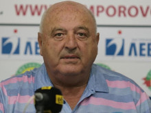 Стефанов смята, че имало съмнителни мачове в Първа лига