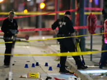 Инцидент с 10 простреляни помрачи празненствата в Денвър