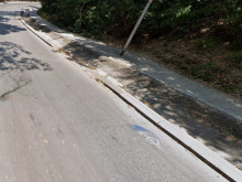 Велосипедисти: Много е опасно спускането към крайбрежната алея във Варна