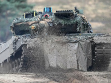 Украйна ще получи още танкове Leopard от Rheinmetall
