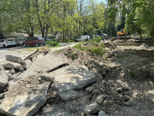 Районен кмет започна да разчиства директно с багери в Пловдив
