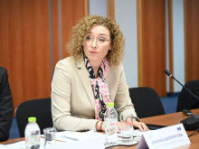 Министър Шалапатова на посещение в общините Берковица и Етрополе заради наводненията
