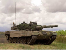 Канада ще подсили позициите си в НАТО с разполагането на 15 танка Leopard в Латвия