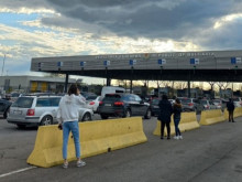 Интензивен трафик по границите ни с Гърция, Румъния и Сърбия