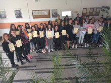 30 ученици от гимназията по туризъм и строителство в Смолян вече са сертифицирани екскурзоводи