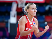 Чехия стигна четвъртфиналите на Европейското по баскетбол за жени