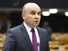 Илхан Кючюк поиска отлагане на гласуването на доклада за Северна Македония
