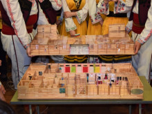 Летен театър, направен от 3500 дървени клечки, показаха в Горна Оряховица