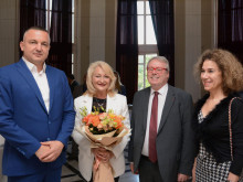 Наградиха с високо отличие директорът на ТМПЦ-Варна