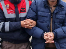 На 22 км от границата ни: Арестуваха заподозрян за член на Ислямска държава, бягащ в България