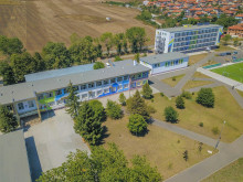 Изграждат Център за високи постижения в ИТ гимназията в Бургас