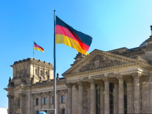 Германия одобри закона за имиграцията в опит да привлече квалифицирана работна ръка