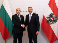 Радев и Карл Нехамер: България и Австрия ще продължат партньорството си срещу нелегалната миграция