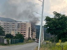 Гори пожар в апартамент в Казанлък