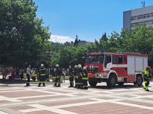 Симулация на взрив в котелното помещение на Община Благоевград и пожар, евакуираха всички служители