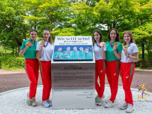 Златните момичета присъстваха на откриването на паметник в Япония в тяхна чест