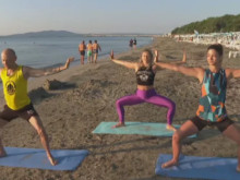 За тези, които ще практикуват йога на морето: Няколко важни съвета