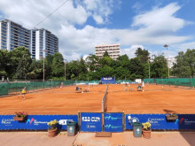 14 български таланти се класираха за 1/8-финалите на турнира от ITF в София