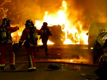 Стрелба в Париж: Безредици избухват за втора нощ, след като полицията уби тийнейджър