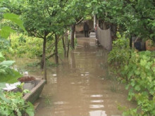 Заради наводненията: Агенцията за военновременните запаси предоставя провизии на Борован