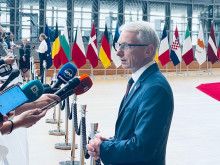 Премиерът Денков защити розовото масло в Брюксел
