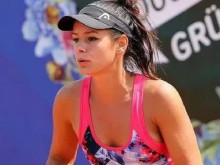 Юлия Стаматова на полуфинал на турнир в Румъния
