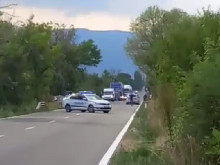 Гонка и пострадали полицаи край Кюстендил