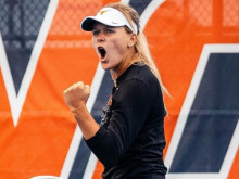 Победилата Томова продължава на осминафинал на US Open