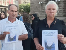 Близки на убития Димитър от Цалапица блокират пътя Пазарджик - Пловдив