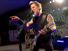 Metallica отложи концерт, вокалистът Джеймс Хетфийлд е болен