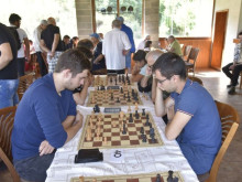 Почти 100 шахматисти играха на международен турнир в Симитли