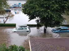 Ахтопол също е под вода, наводнени са къщи
