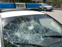 Мъж счупи с крак прозорец на патрулка в Тутракан