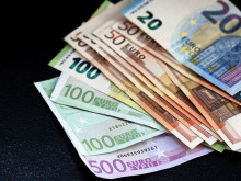 На първо четене: Митниците ще могат да задържат суми под 10 000 евро при влизане или излизане от страната