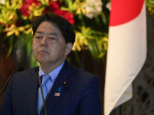 Министърът на външните работи на Япония е на посещение в Киев