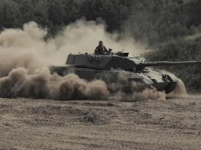 Forbes: Дания изважда музейни експонати за да обучи украинските военни да управляват танкове Leopard