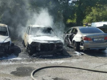 Автомобил се запали на паркинга на благоевградския парк Бачиново