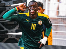15-годишен стана най-младият дебютант за Сенегал