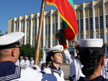 Курсантите от Випуск 2028 и 2029 на Морско училище положиха военна клетва