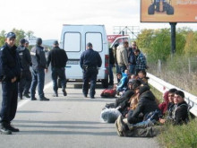 14 сирийци без документи бяха задържани край Казанлък