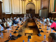 Министър Вътев: Основна задача е да се осигурят условия за пазарен успех на българските продукти
